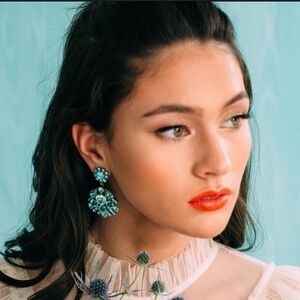 😍BEAUTIFUL LOREN HOPE WILLA EARRINGS IN AQUA- SOLD OUT!